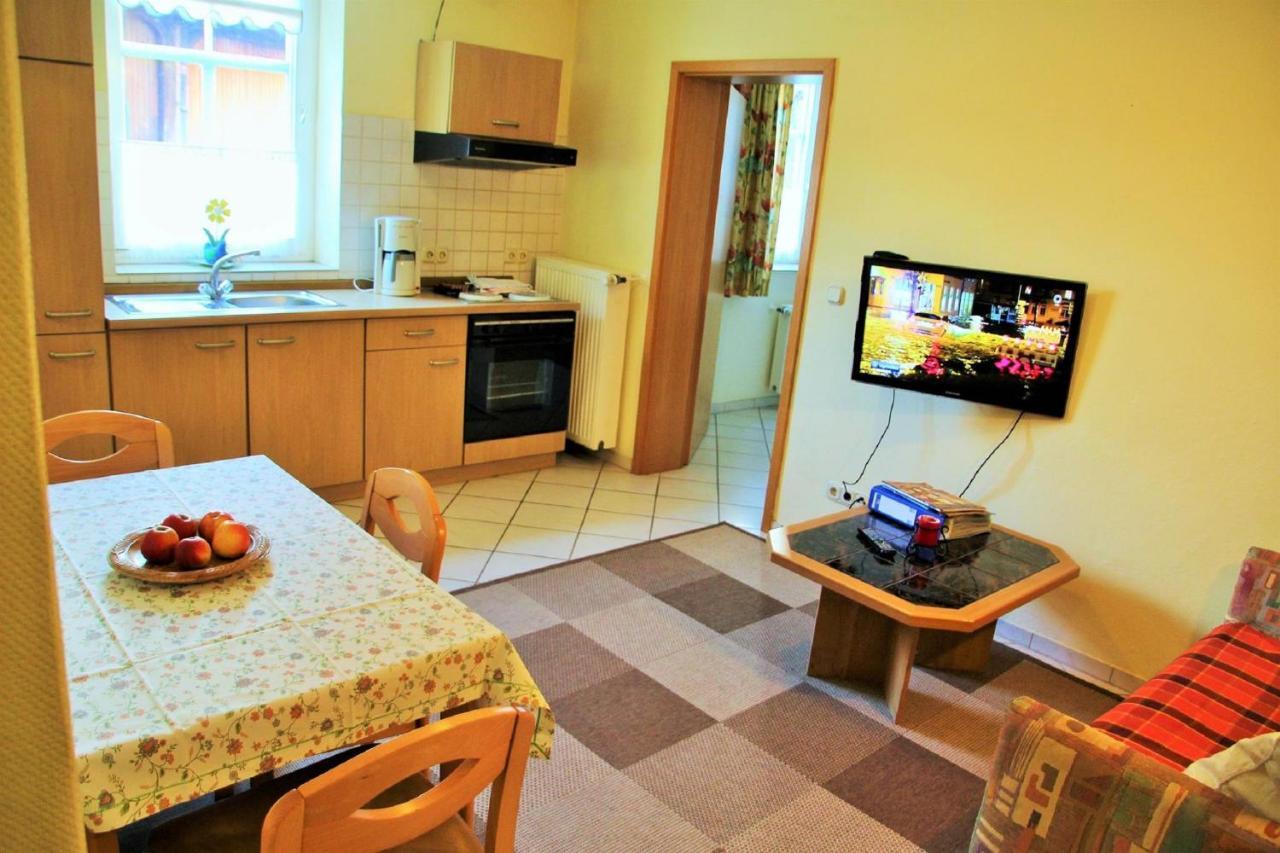 Muellers Hof Ferienwohnung/Pension Emmerthal Esterno foto